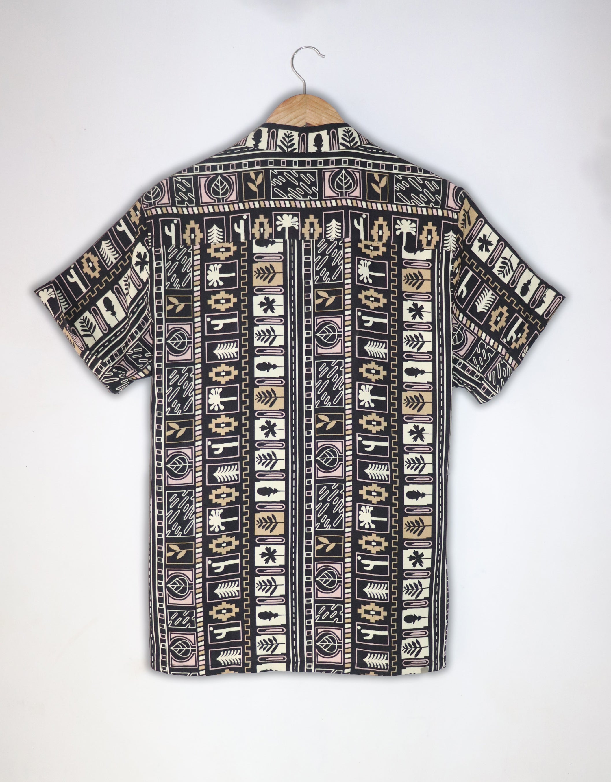 ALL- OVER BLOCK PRINT LAPEL SHIRT